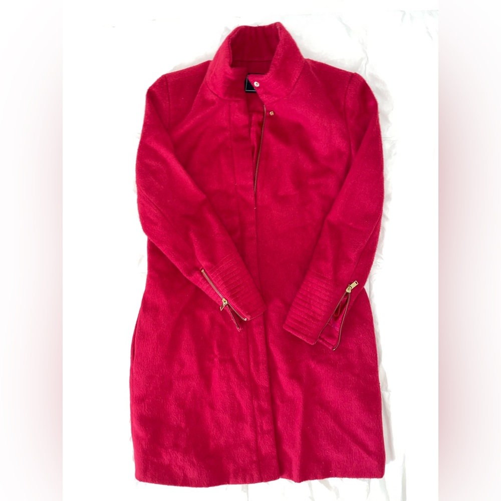 Red coat - Picture 2 of 4